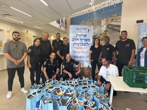 תרומה לשבועות- אריזה וחלוקה ת מוצרי חלב לחג שבועות