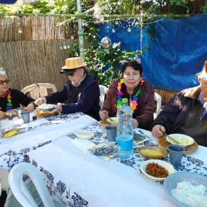 ארוחה חמה לקשישים וניצולי שואה במסיבת פורים