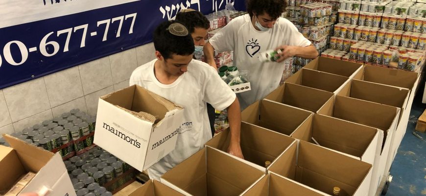 למען נערים בסיכון – פעילות שיא של חג החנוכה בחסדי נעמי!